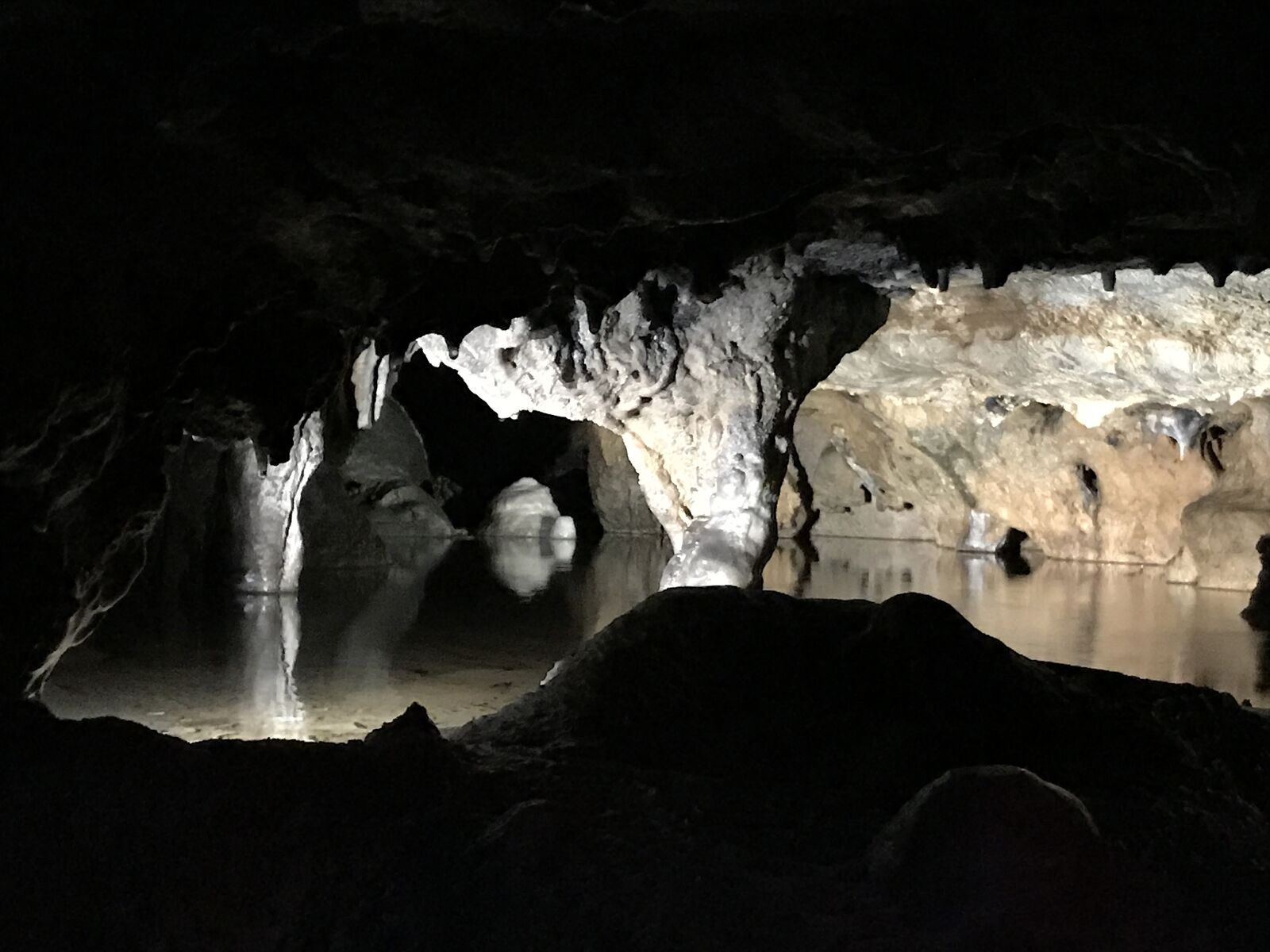 iPhone 7 back camera 3.99mm f/1.8 sample photo. Cave, light, nature photography