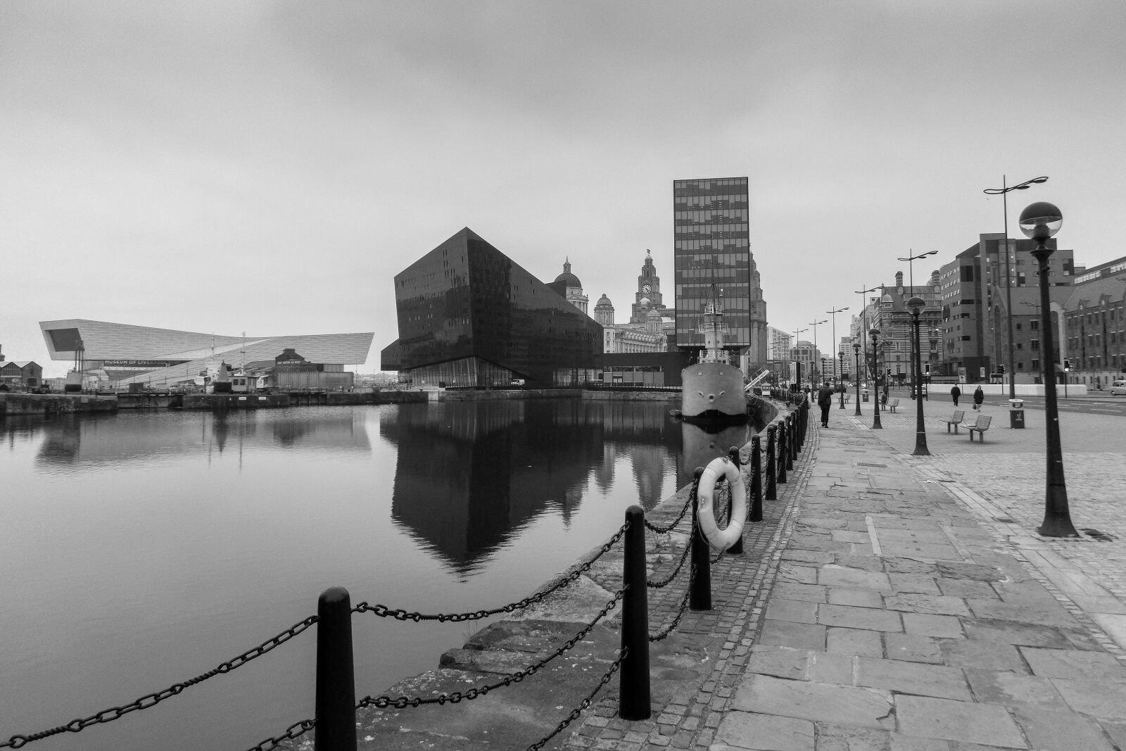 CASIO EX-ZR200 sample photo. Liverpool, port, canal street photography
