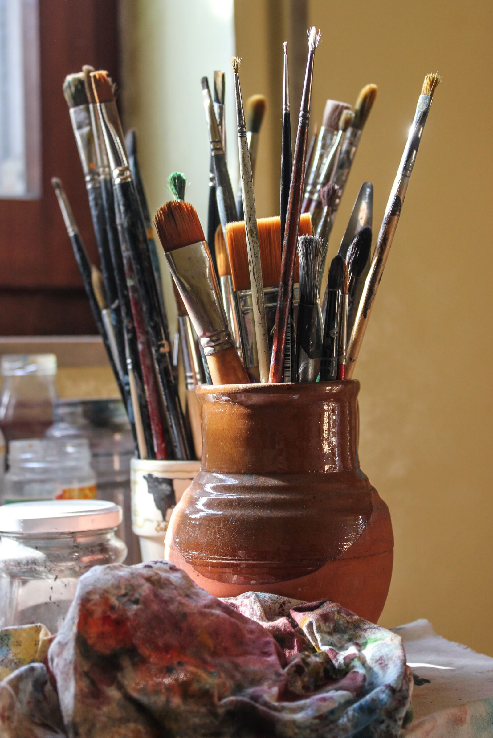 Canon EOS 550D (EOS Rebel T2i / EOS Kiss X4) sample photo. Paintbrushes, art, painting photography