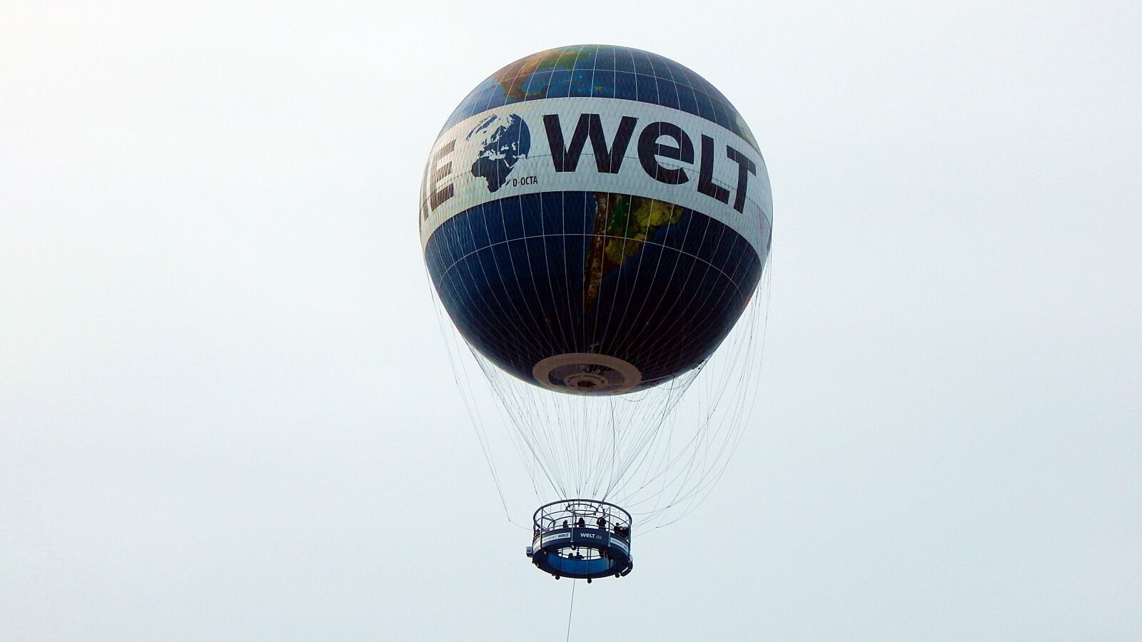 Nikon Coolpix L830 sample photo. Hot air balloon, hotels photography