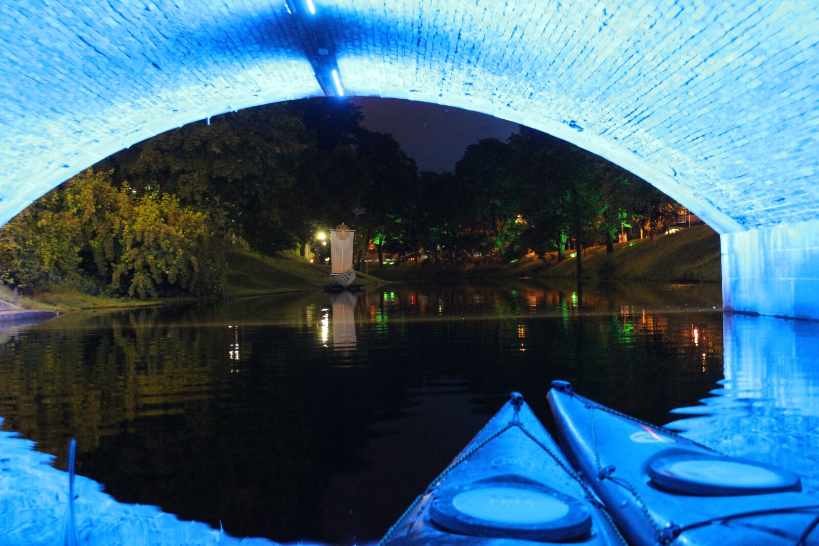 Canon EF-S 18-55mm F3.5-5.6 II sample photo. Kayak, night, riga photography