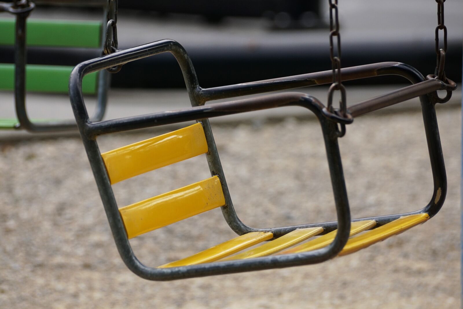 Sony DT 55-300mm F4.5-5.6 SAM sample photo. Swing, carousel, turn photography