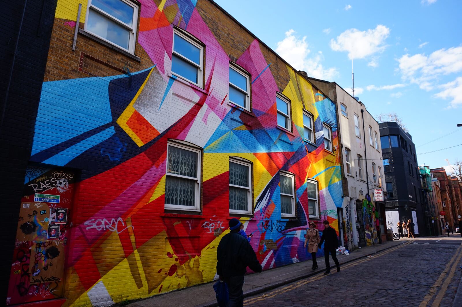 Sony Alpha a5000 (ILCE 5000) sample photo. London, graffitti, streets photography