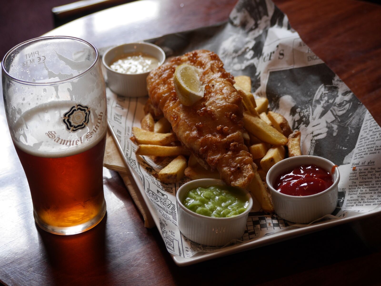 Panasonic Lumix DMC-GH3 sample photo. Beer, food, meal photography