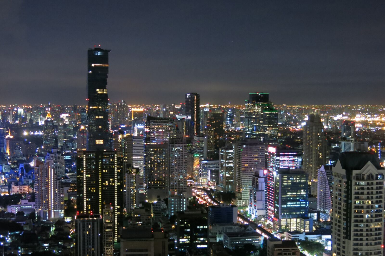 Canon PowerShot G15 sample photo. Bangkok, thailand, night photography