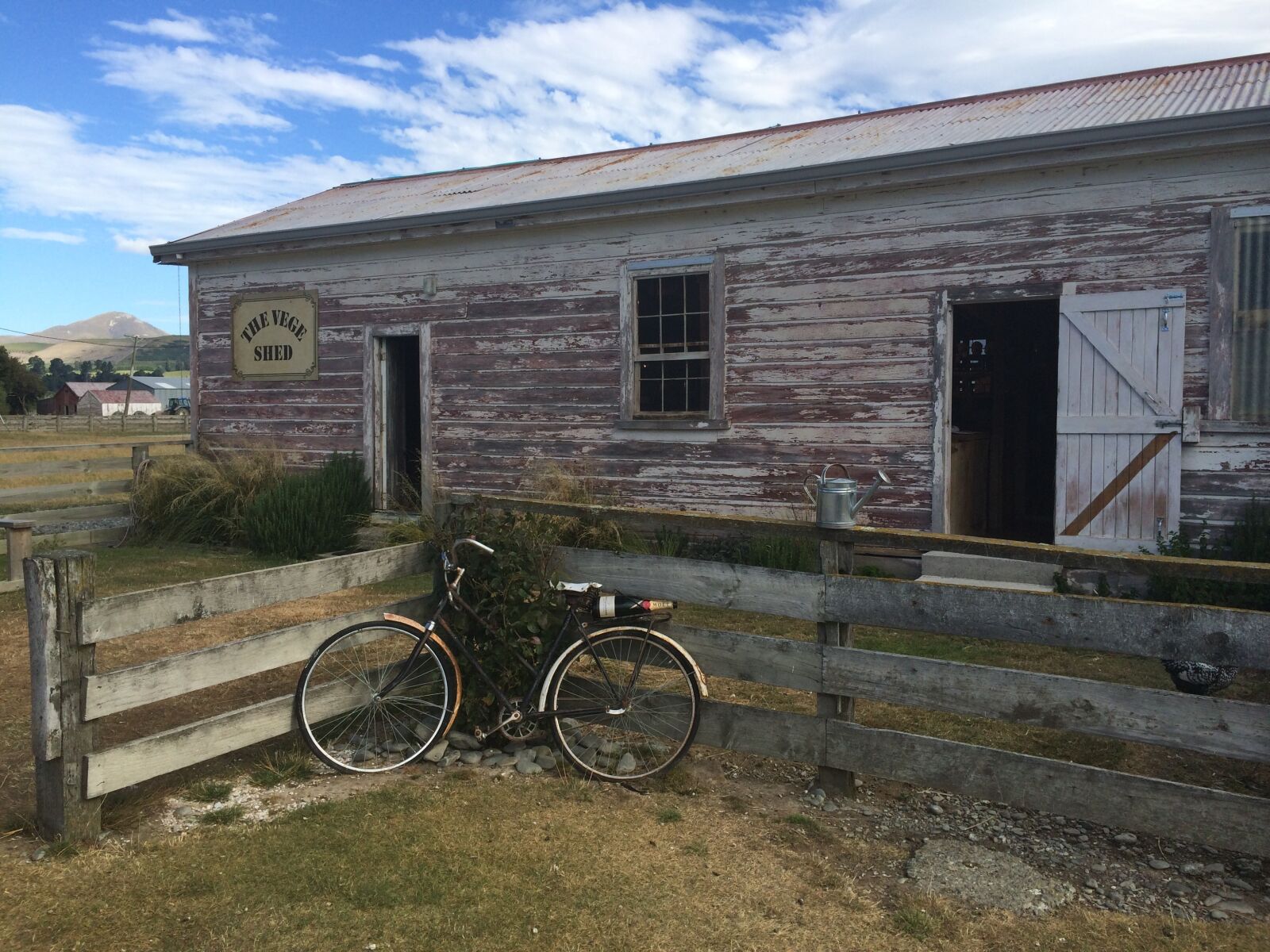 iPhone 5s back camera 4.12mm f/2.2 sample photo. Barn, zealand, scene photography