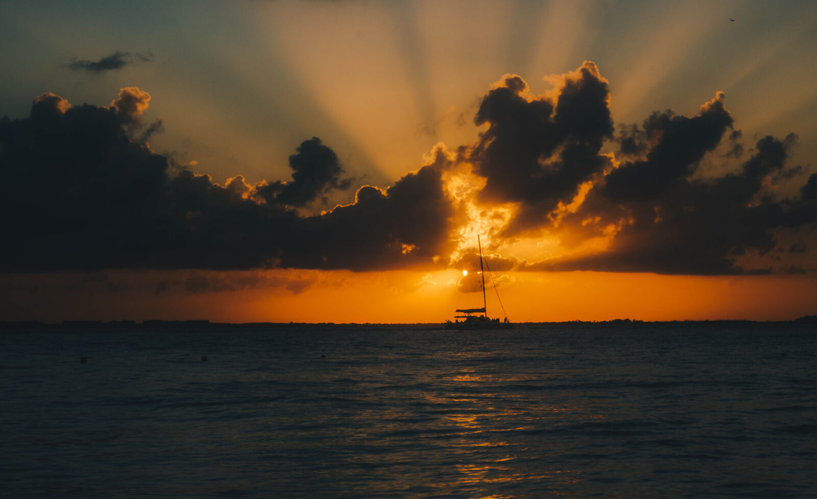 Olympus OM-D E-M10 II sample photo. Clouds, island, nature, sea photography