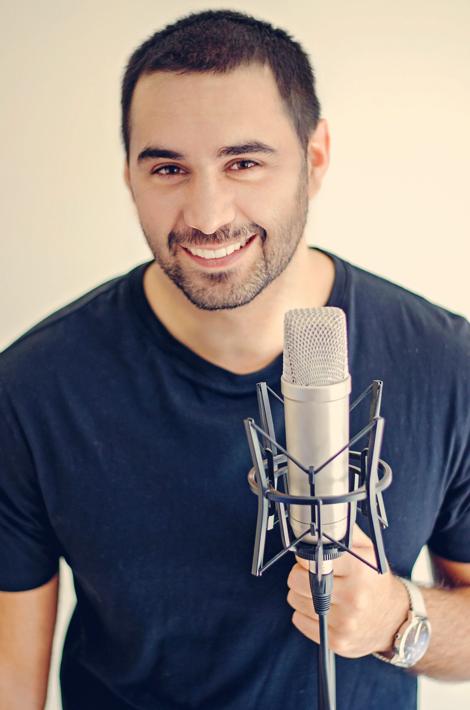 Nikon D7000 sample photo. Microphone, male, artist photography