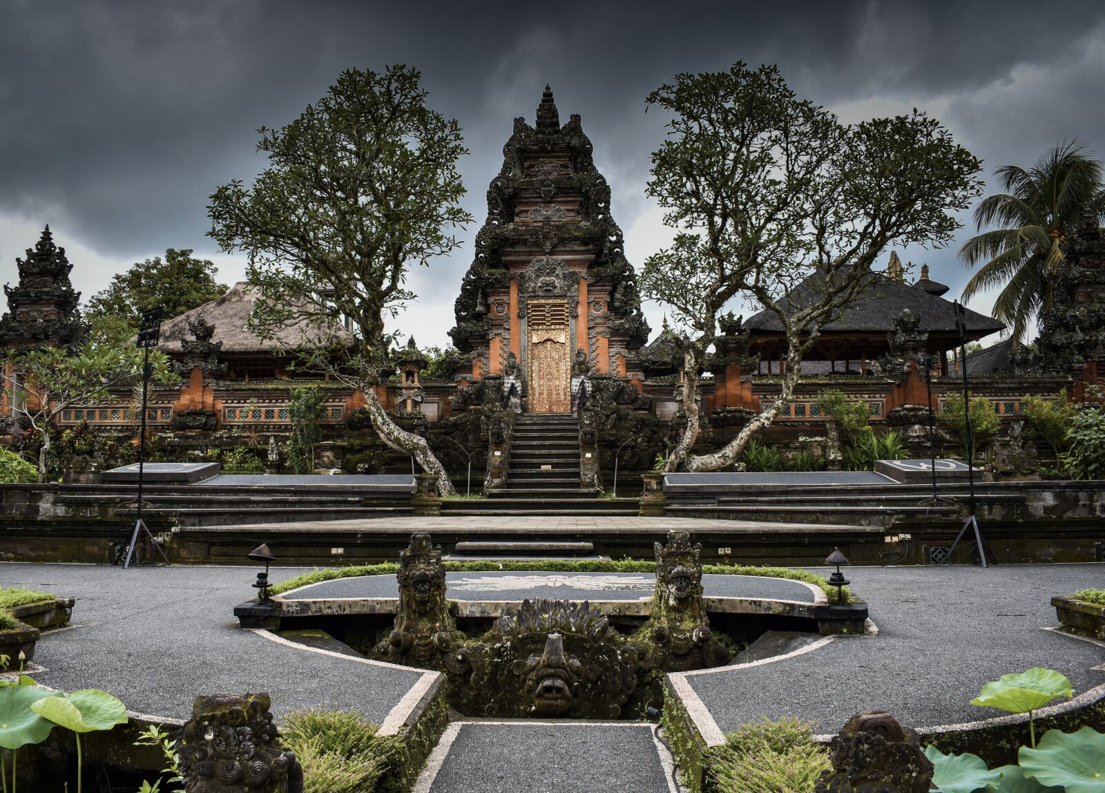 Nikon D5600 sample photo. Hiker, traveler, bali photography