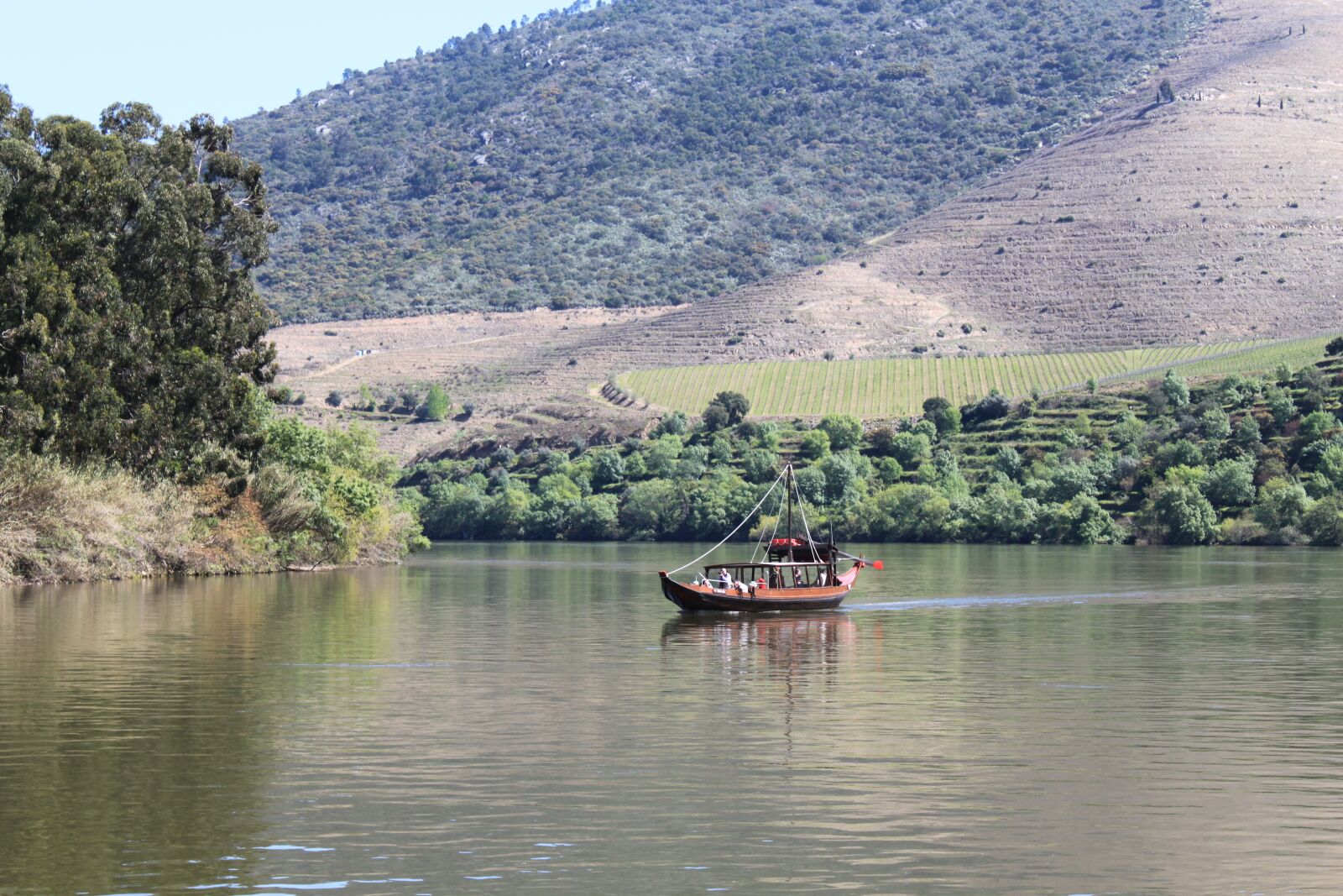 Canon EOS 500D (EOS Rebel T1i / EOS Kiss X3) sample photo. Body of water, rio photography