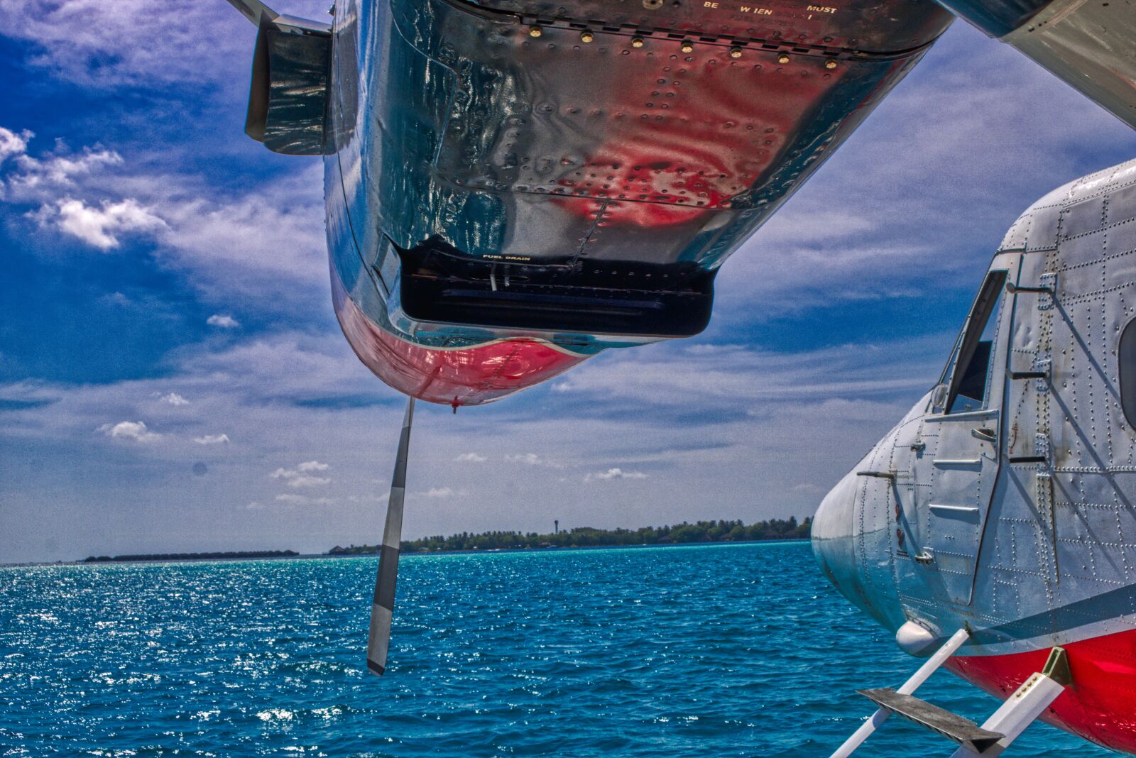 Canon EOS 750D (EOS Rebel T6i / EOS Kiss X8i) sample photo. Aircraft, seaplane, sky photography