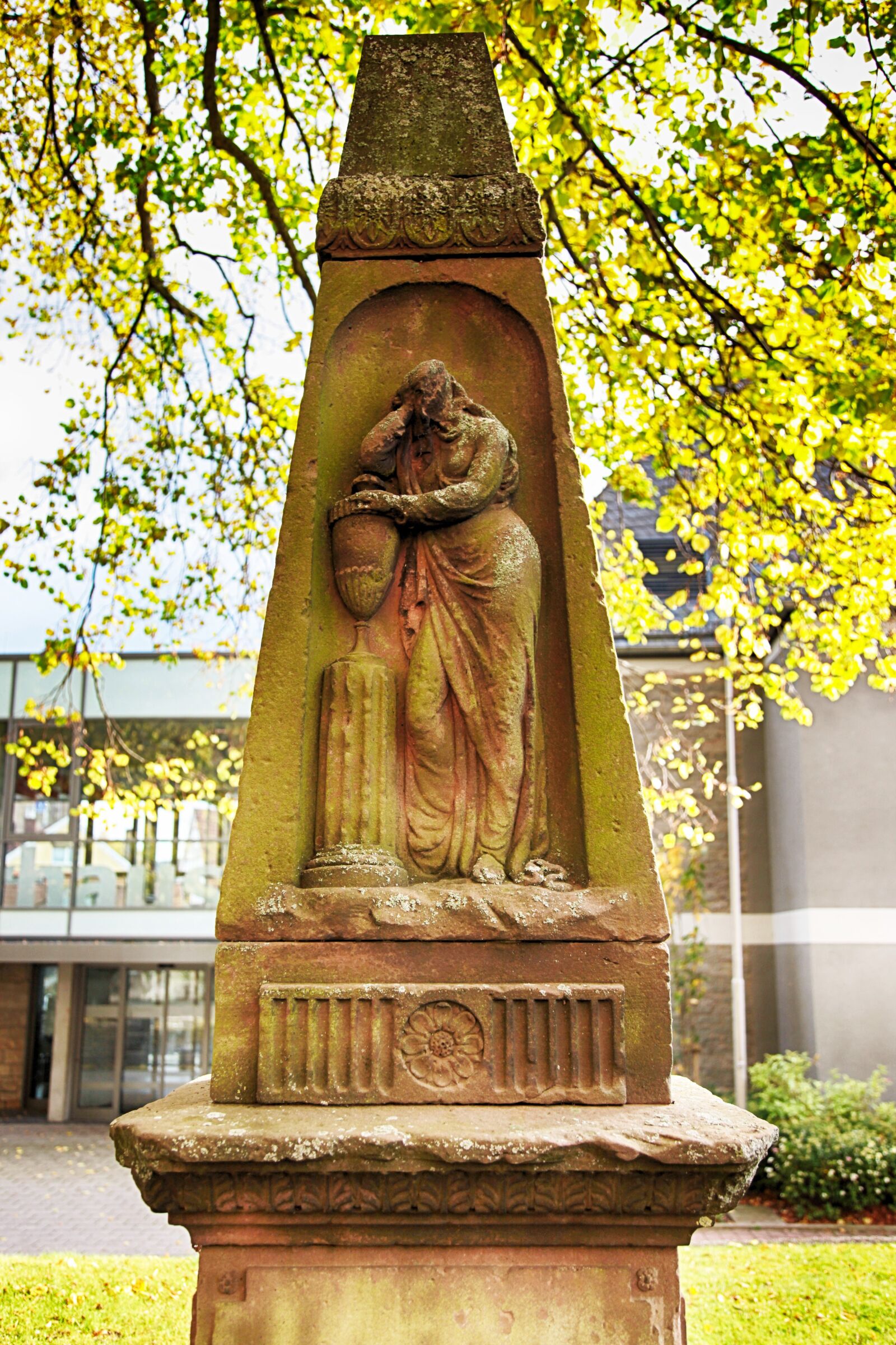 Canon EOS 5D Mark II sample photo. Stone, memorial stone, old photography