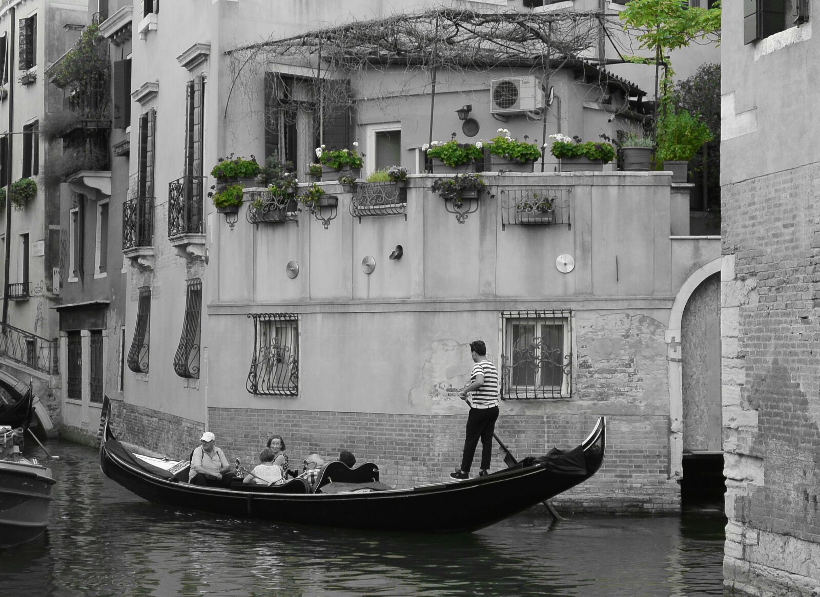 Nikon 1 S1 sample photo. Venice, italy, gondolas photography