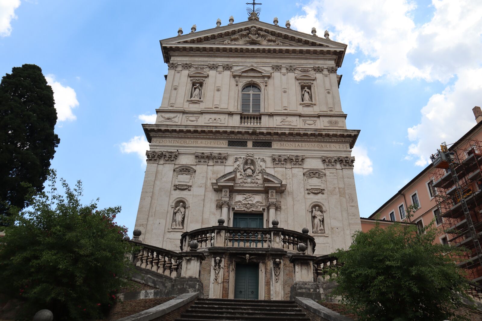 Canon EF-M 15-45mm F3.5-6.3 IS STM sample photo. Church, old, architecture photography