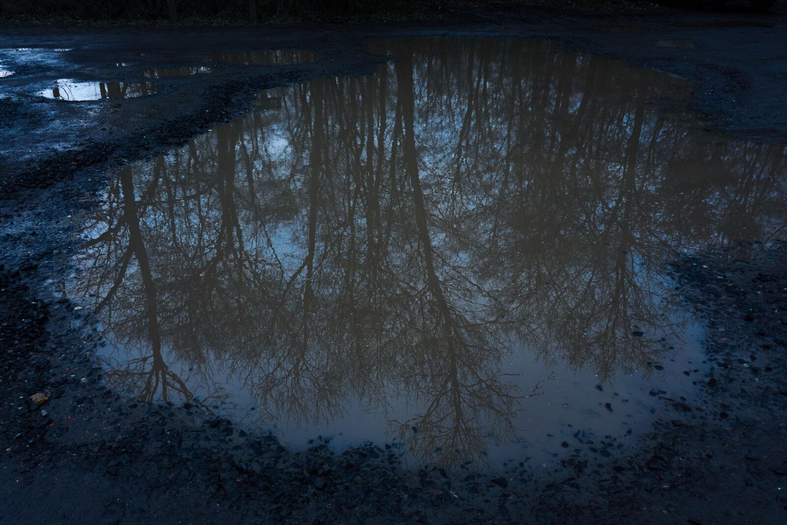 Sony a6000 sample photo. Background, darkness, texture photography