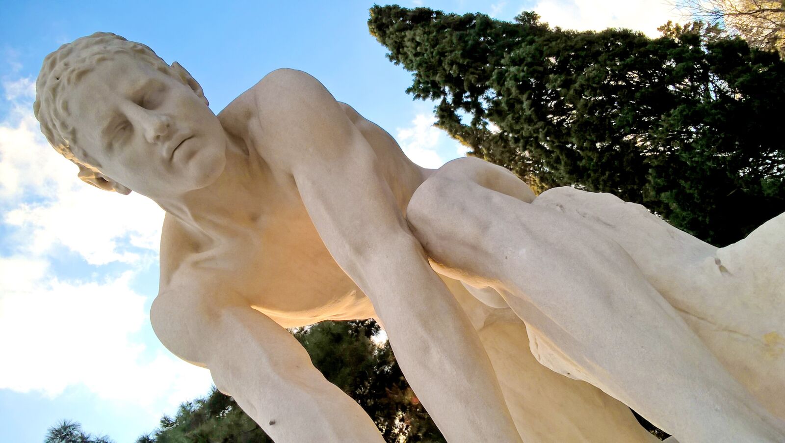 Microsoft Lumia 640 LTE sample photo. Sculpture, classic, stone photography