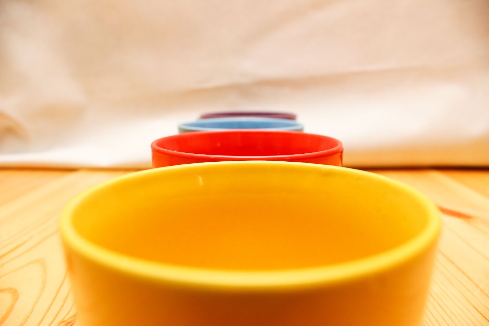 Canon EOS 600D (Rebel EOS T3i / EOS Kiss X5) sample photo. Cup, glass, color photography