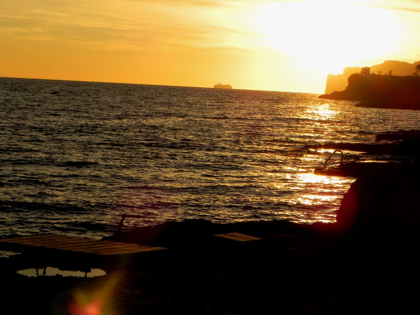 Nikon Coolpix P100 sample photo. Sunset, nature, sea photography
