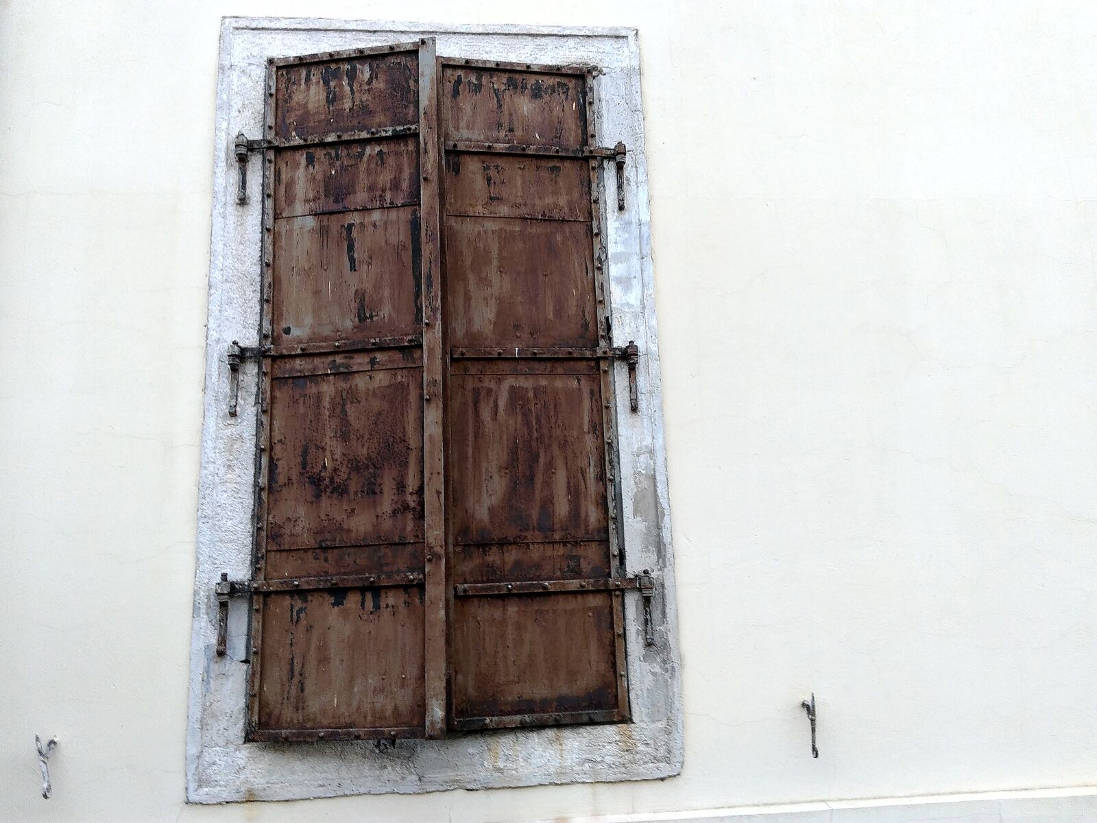 Lenovo S60-A sample photo. Old window, cast iron photography