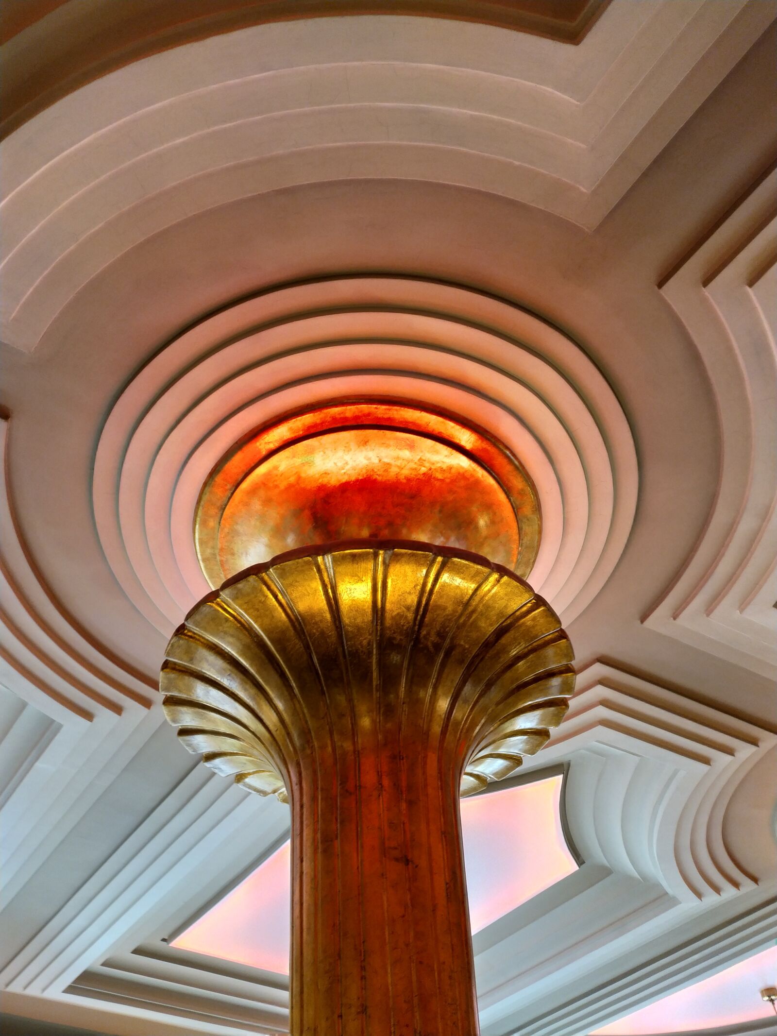 Xiaomi Redmi Note 7 sample photo. Decoration, architecture, design photography