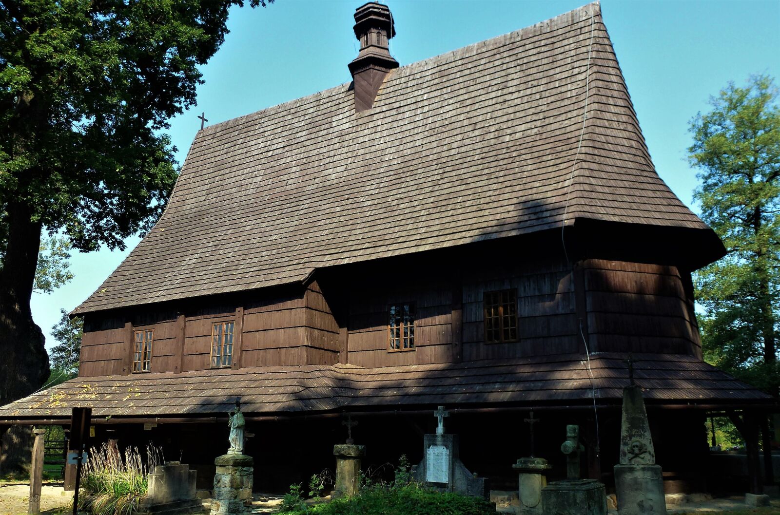 Panasonic Lumix DMC-ZS10 (Lumix DMC-TZ20 / Lumix DMC-TZ22) sample photo. Architecture, poland, house photography