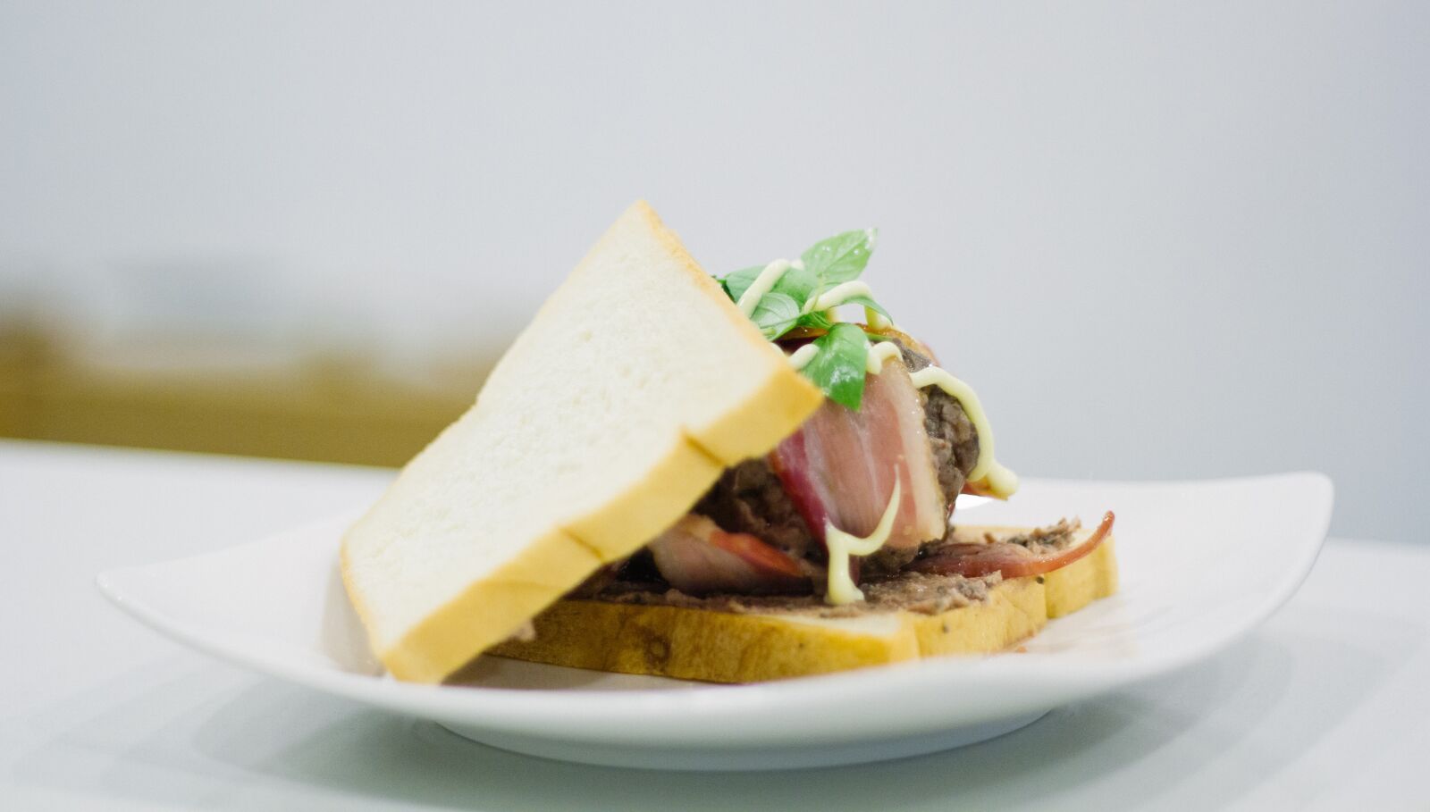 Canon EOS 60D + Canon EF 50mm F1.8 II sample photo. Bread, food, dinner photography