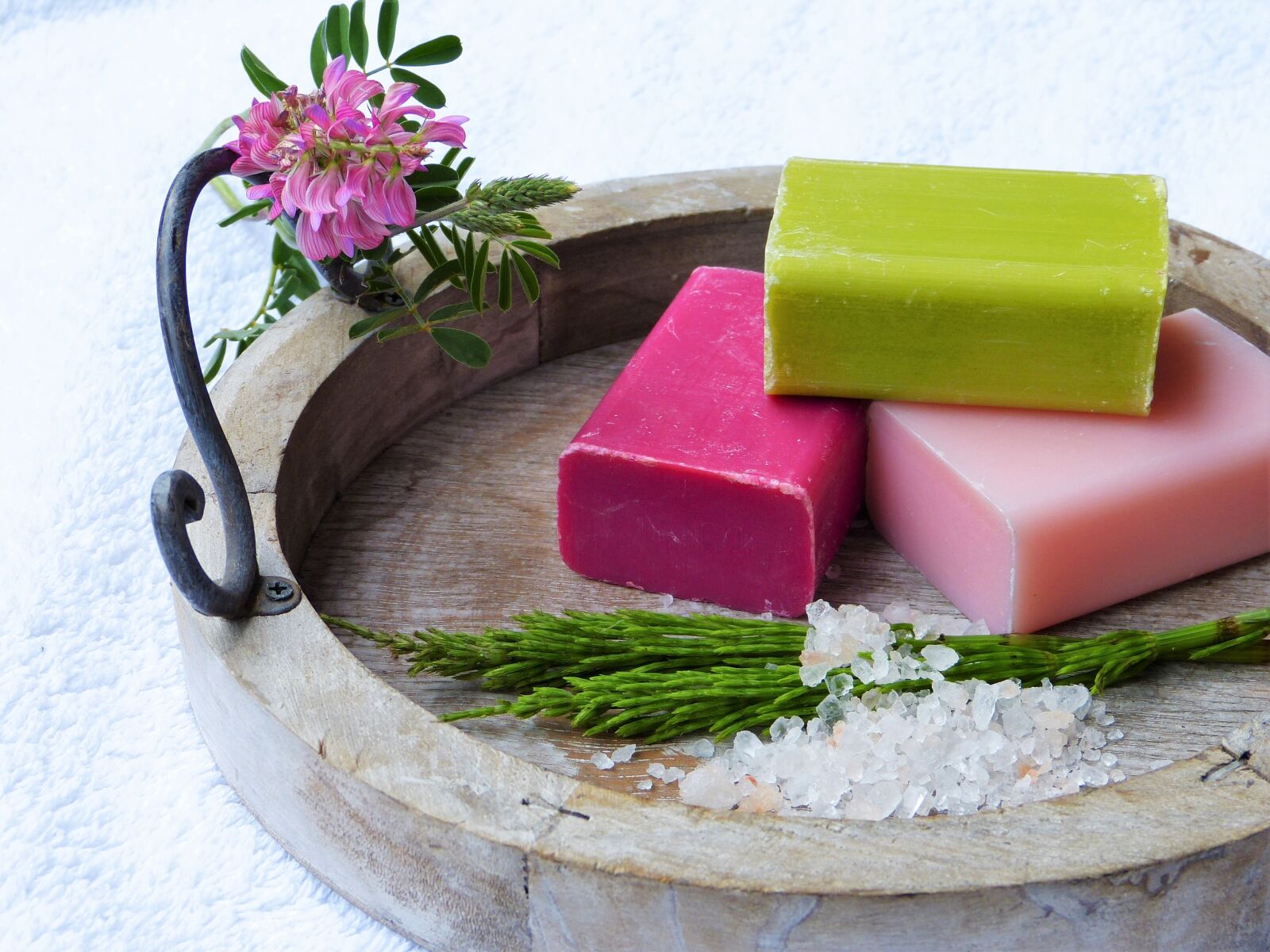 Panasonic Lumix DMC-FZ150 sample photo. Soap, horsetail, salt photography