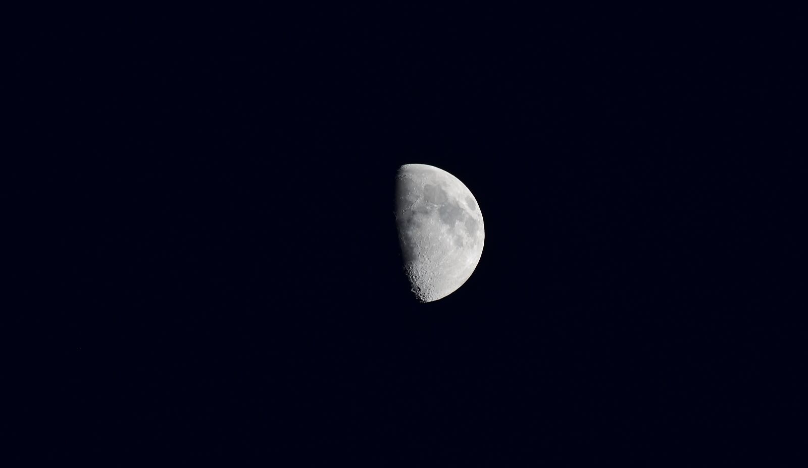 Nikon D5200 sample photo. Moon, astronomy, nature photography