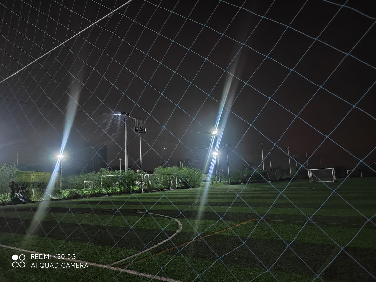 Xiaomi Redmi K30 5G sample photo. Eat, sleep, learning photography
