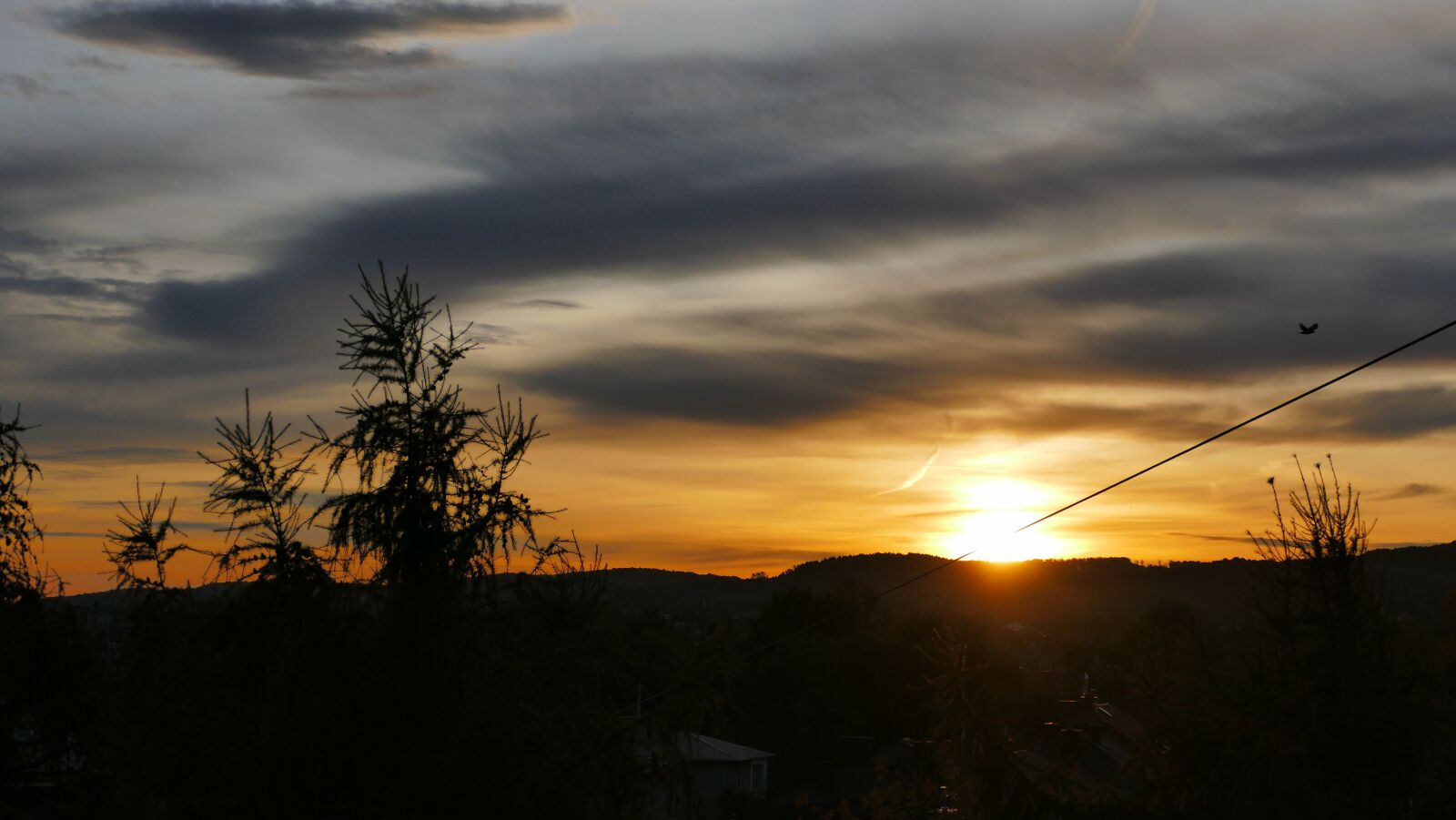 Panasonic Lumix DMC-FZ1000 sample photo. Sunrise, dawn, sky photography