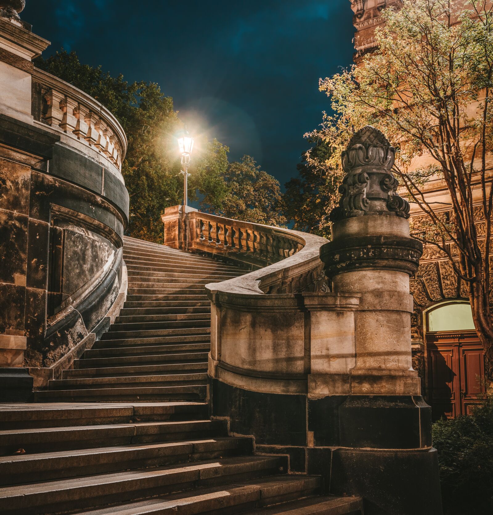 Sigma 30mm F2.8 EX DN sample photo. Dresden, saxony, architecture photography