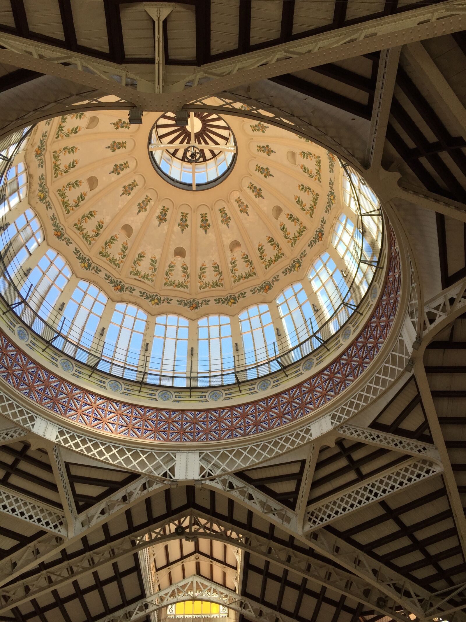 Apple iPhone 6 sample photo. Roof, architecture, valencia photography