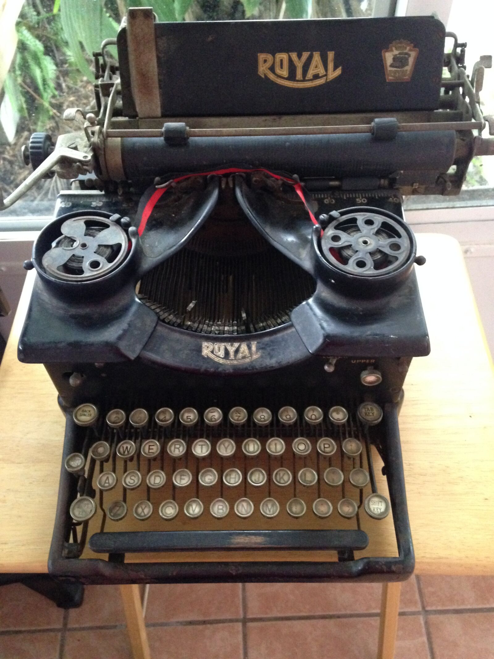 iPhone 5c back camera 4.12mm f/2.4 sample photo. Typewriter, antique, nostalgia photography
