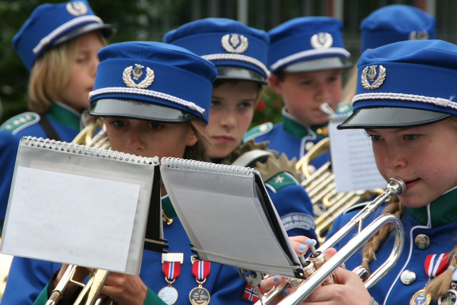 Canon EOS 350D (EOS Digital Rebel XT / EOS Kiss Digital N) sample photo. Band, constitution day, music photography