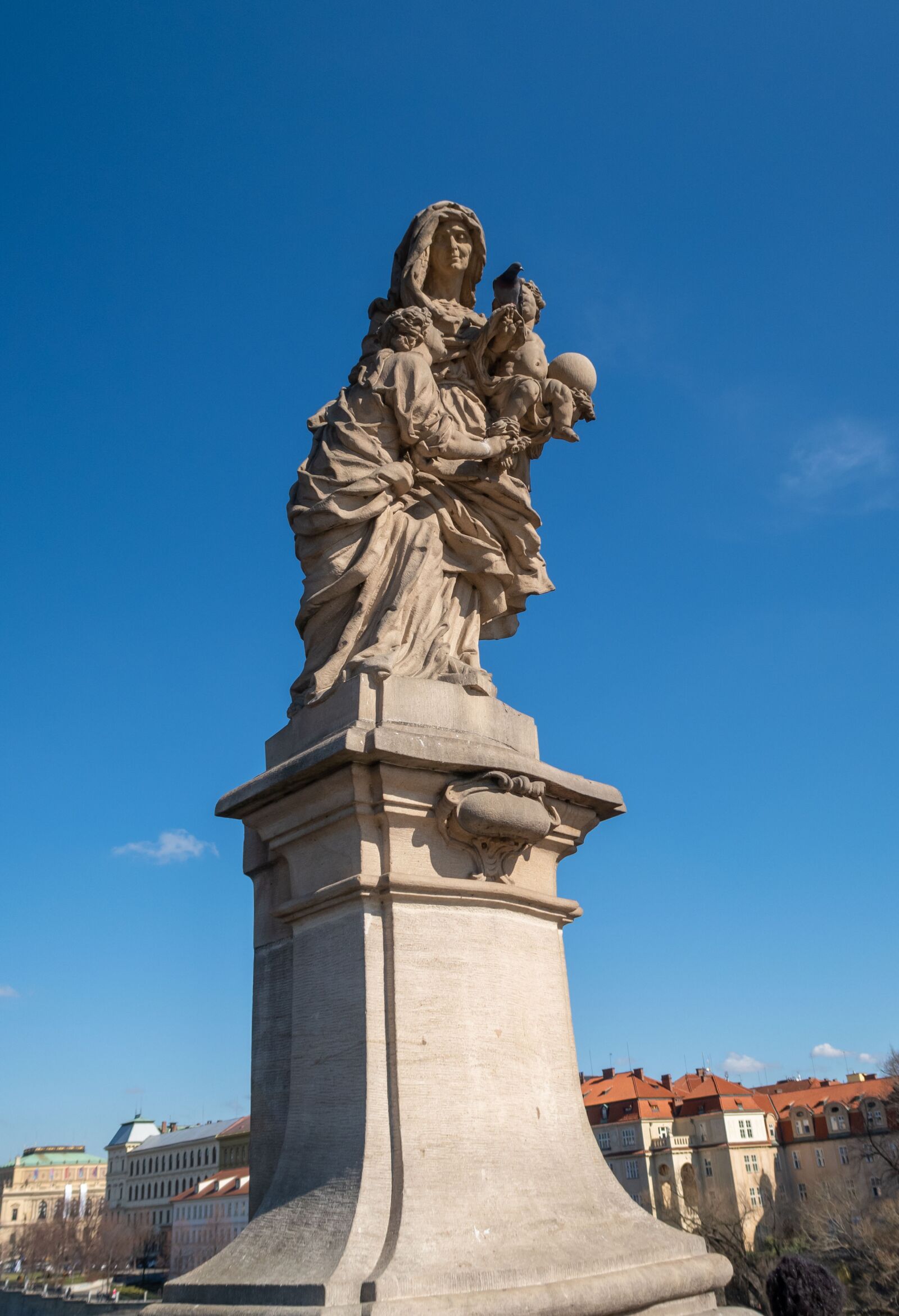 Canon PowerShot G7 X Mark II sample photo. Statue, gothic, sculpture photography