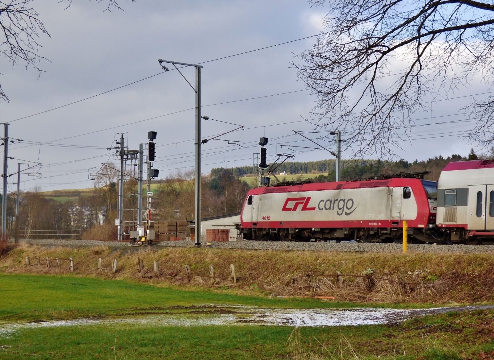 Panasonic DMC-FZ72 sample photo. Locomotive, train, station photography