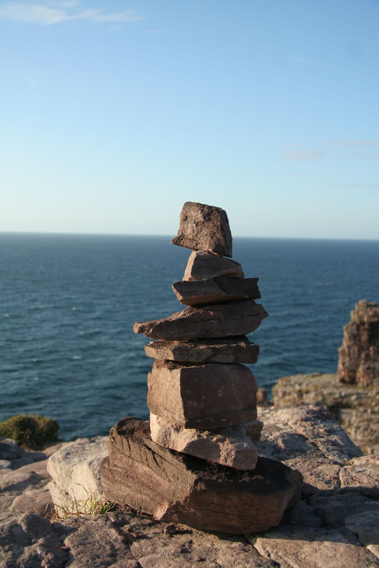 Canon EOS 350D (EOS Digital Rebel XT / EOS Kiss Digital N) sample photo. Stones, stack, sea photography