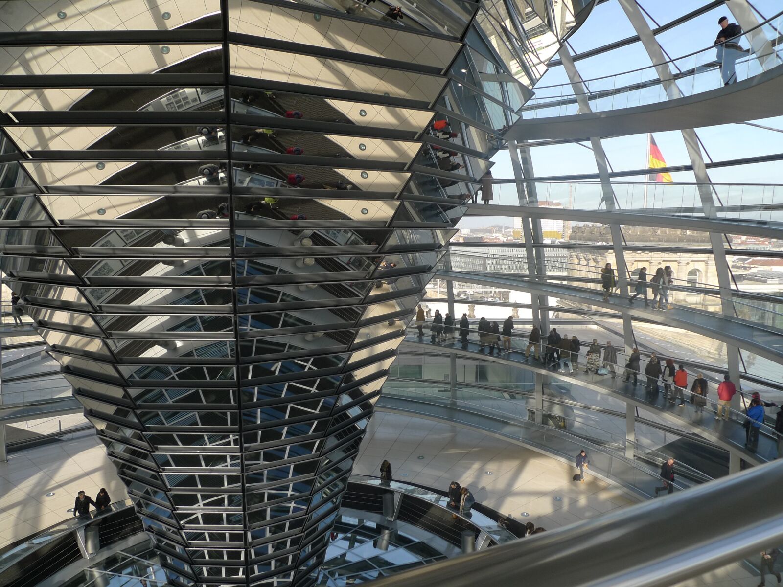 Panasonic Lumix DMC-LX3 sample photo. Berlin, bundestag, reichstag photography
