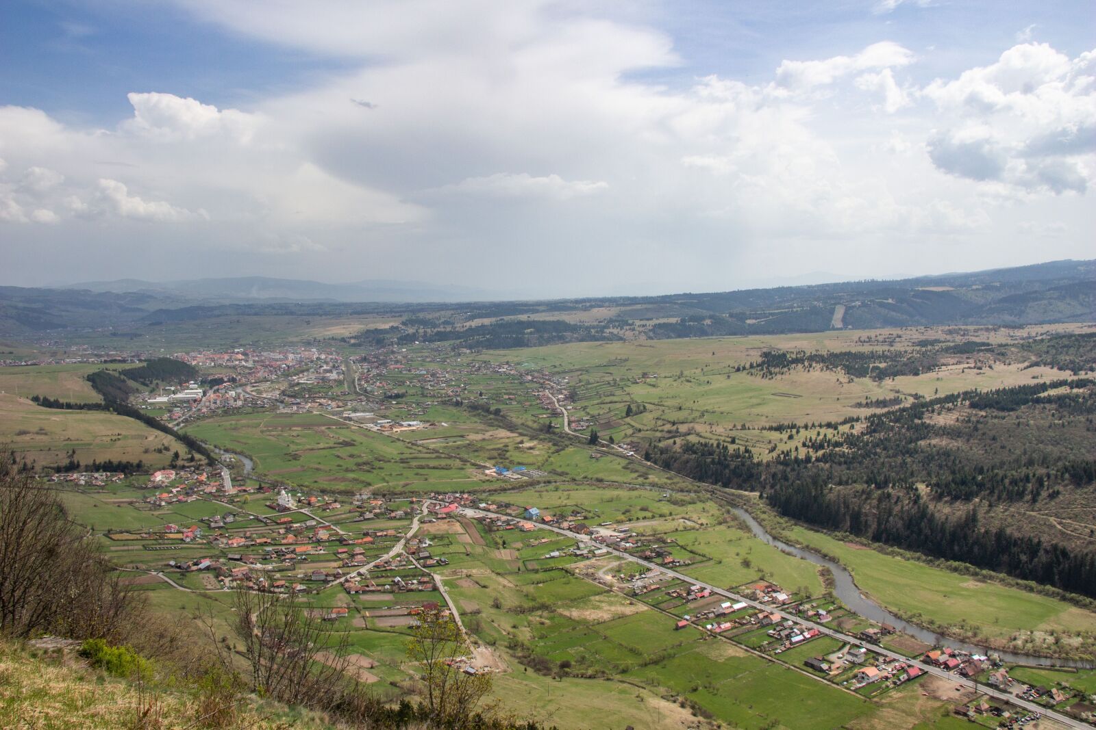 Canon EOS 100D (EOS Rebel SL1 / EOS Kiss X7) sample photo. Toplita, transylvania, romania photography
