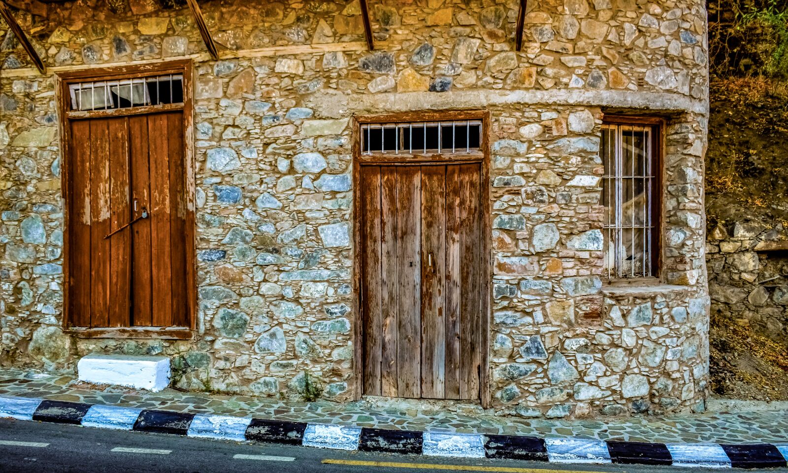 Nikon D3300 sample photo. Old house, stone, architecture photography