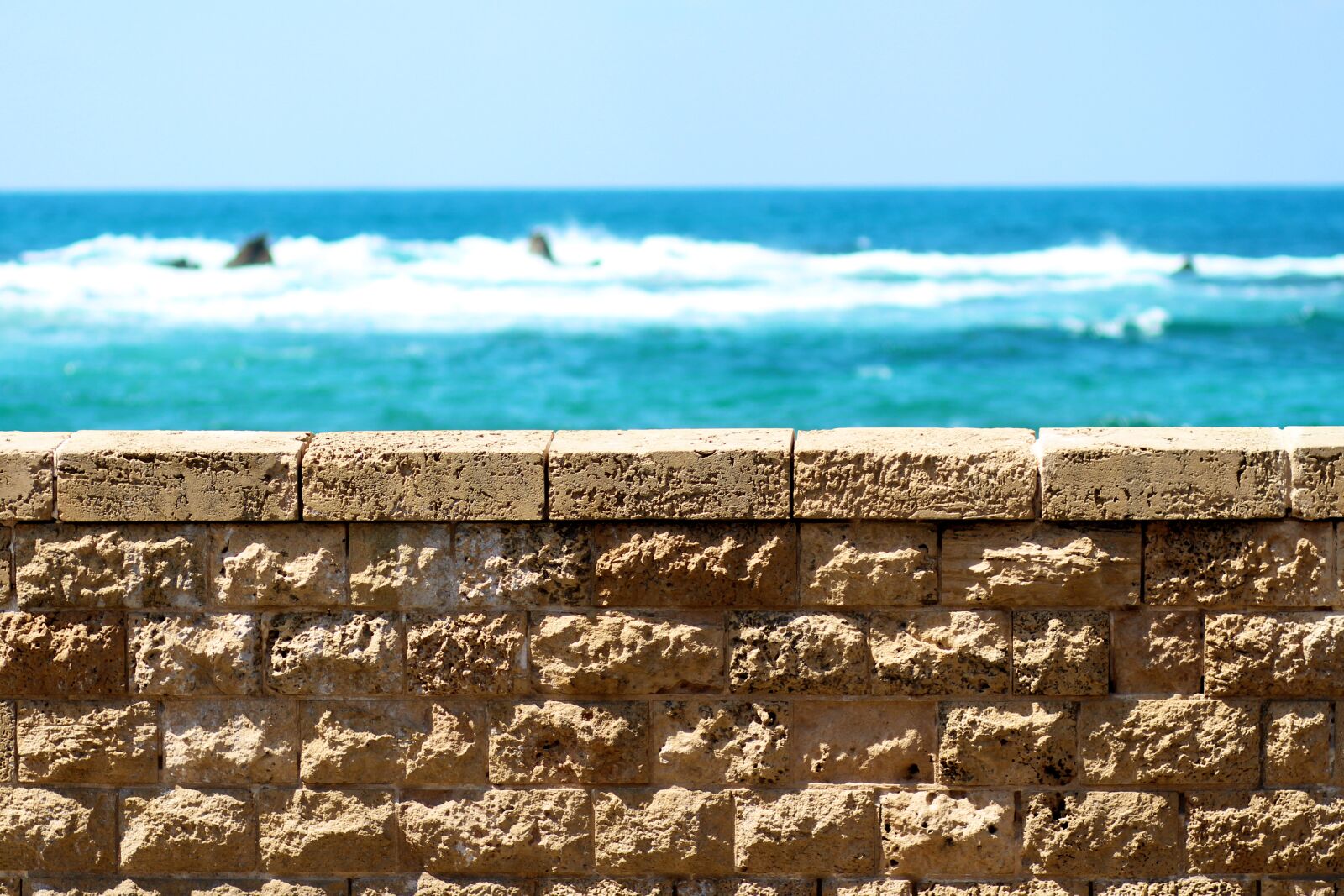 Canon EOS 700D (EOS Rebel T5i / EOS Kiss X7i) + Canon EF 85mm F1.8 USM sample photo. Jaffa, israel, sea photography