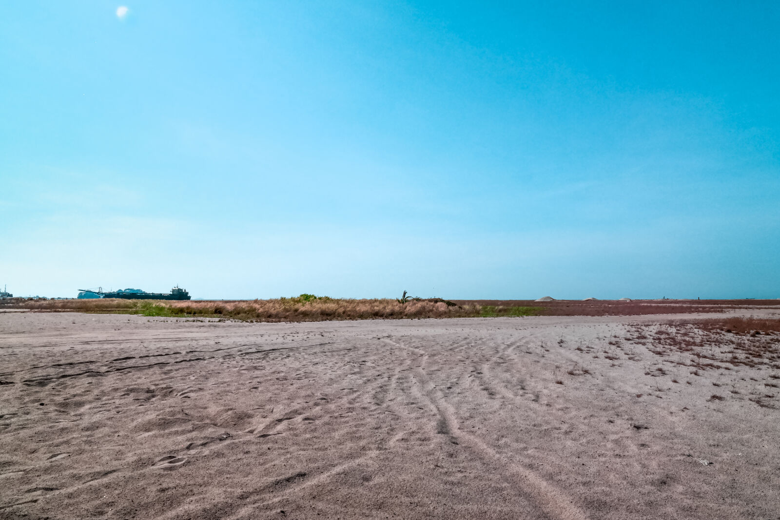 Samsung NX300 sample photo. Desert, infinity, landscape, sand photography