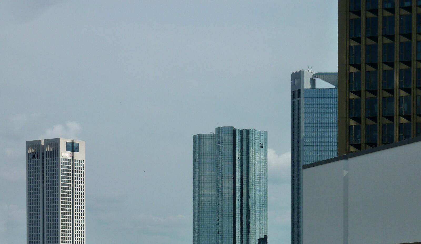 Panasonic DMC-TZ7 sample photo. Skyscraper, window, frankfurt photography