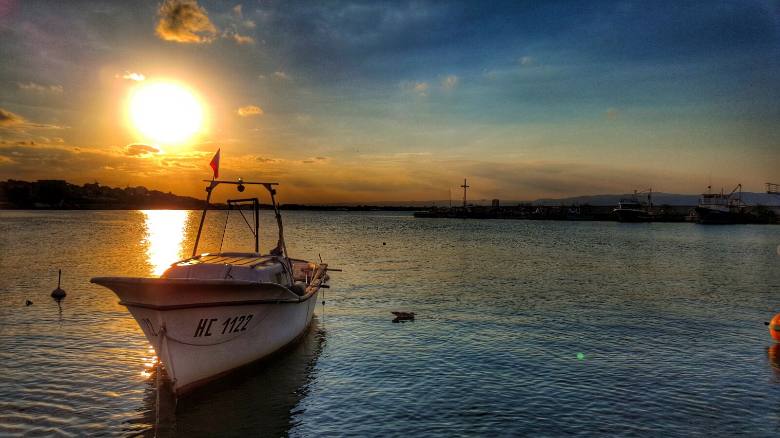 Samsung Galaxy S6 sample photo. Boat, water, in the photography