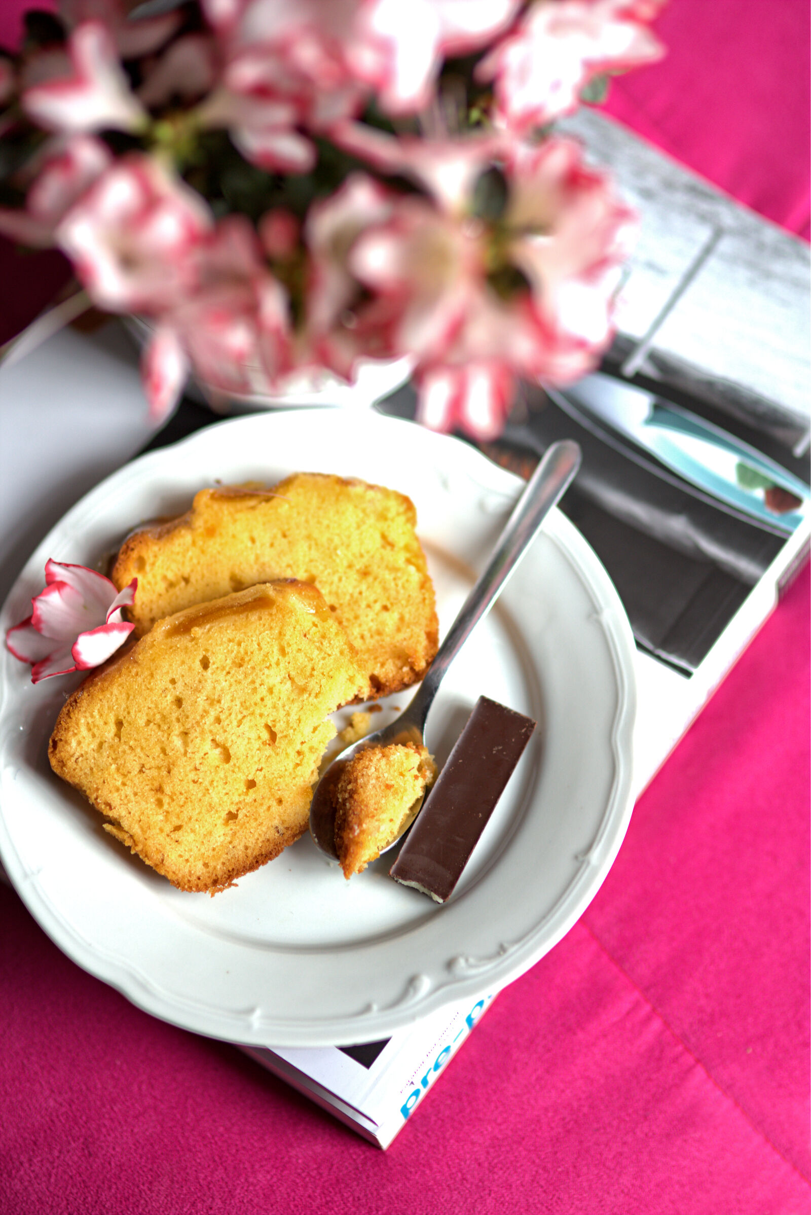 Canon EOS 6D sample photo. Cake, on, a, white photography