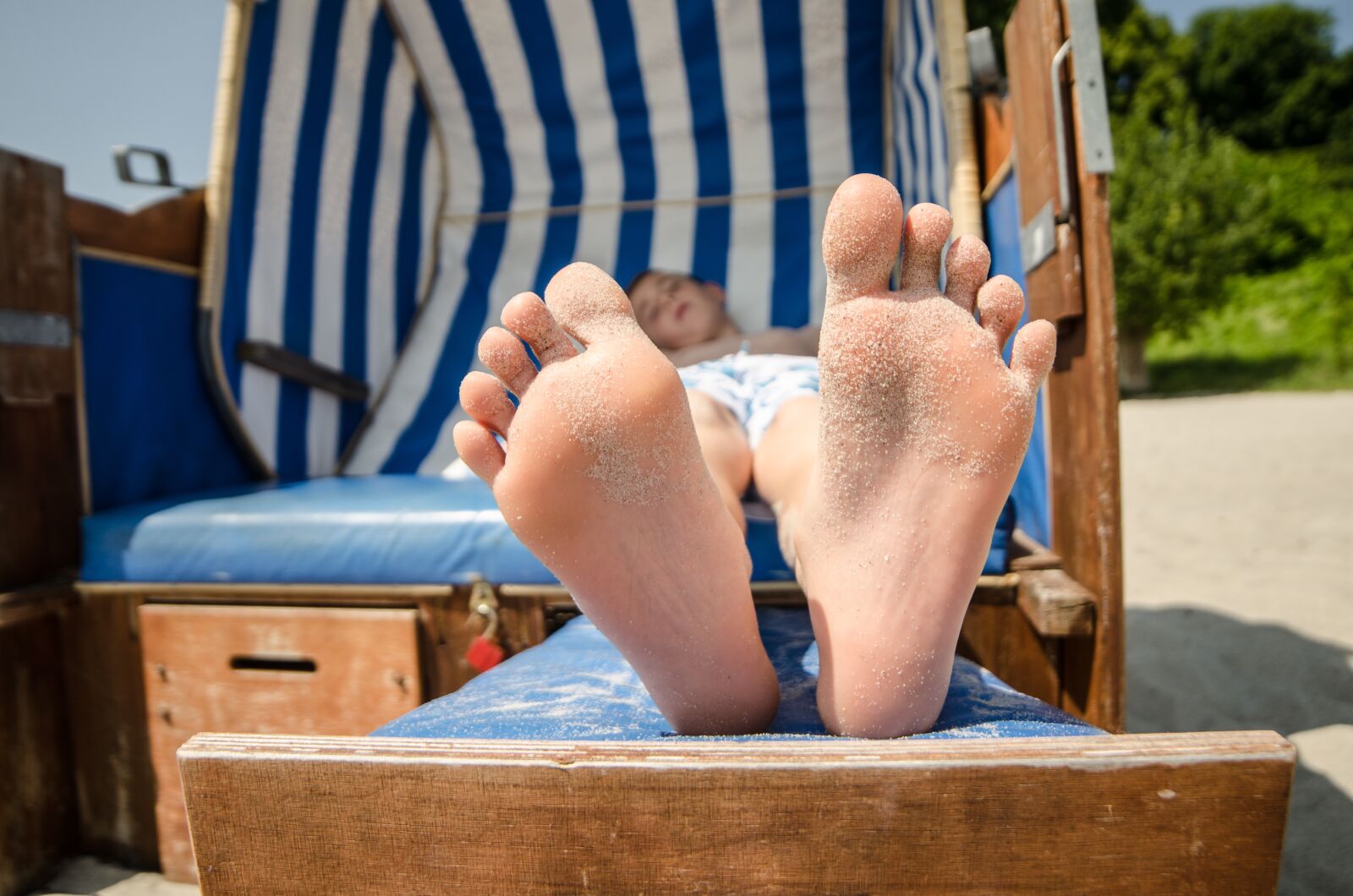 Nikon D7000 sample photo. Beach chair, recovery, vacations photography