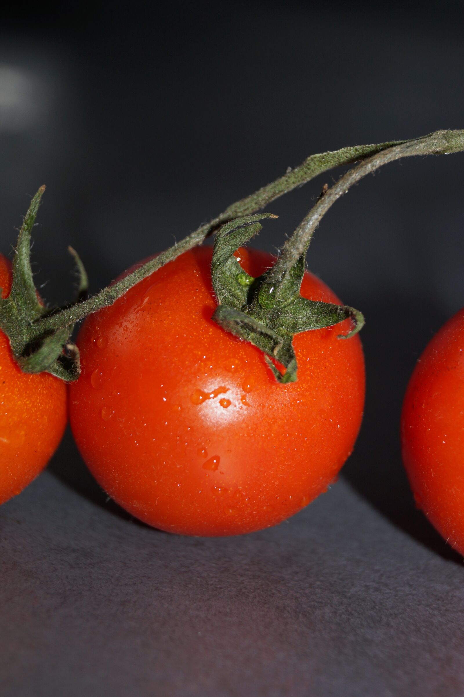 Sony DT 18-55mm F3.5-5.6 SAM II sample photo. Tomato, red, vegetables photography