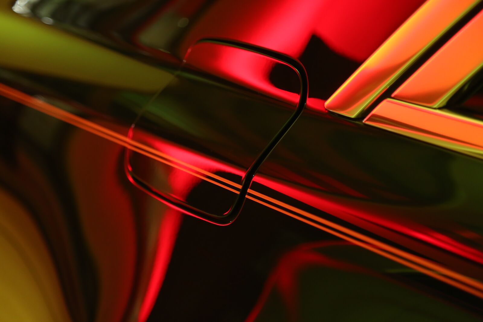 Canon EOS 5D Mark III sample photo. Car, gas tank door photography