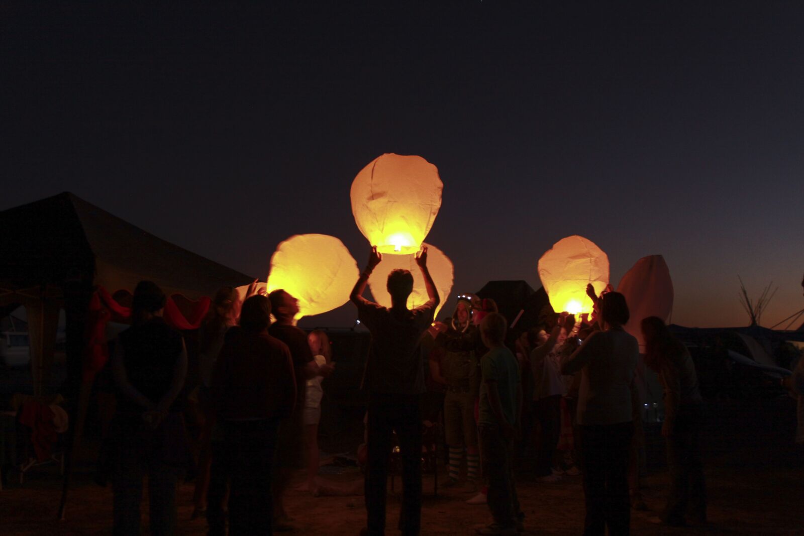 Canon EOS 50D sample photo. People, celebration, evening photography