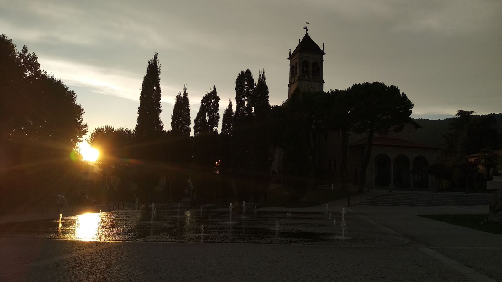 Xiaomi Mi A1 sample photo. Sunset, fontana, piazza photography